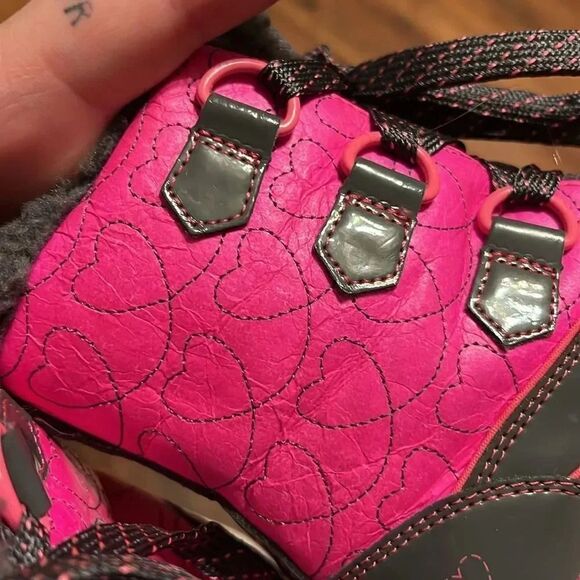 Skechers Gray and Hot Pink Heart Mid Calf Faux Fur Lace Up Boot Size 11 Toddler - Picture 7 of 7